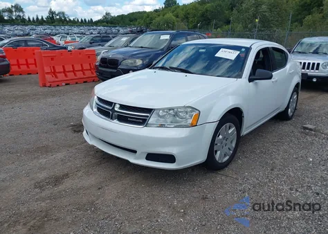 2011 Dodge Avenger Express z USA, uszkodzony, nr VIN 1B3BD4FB2BN587886